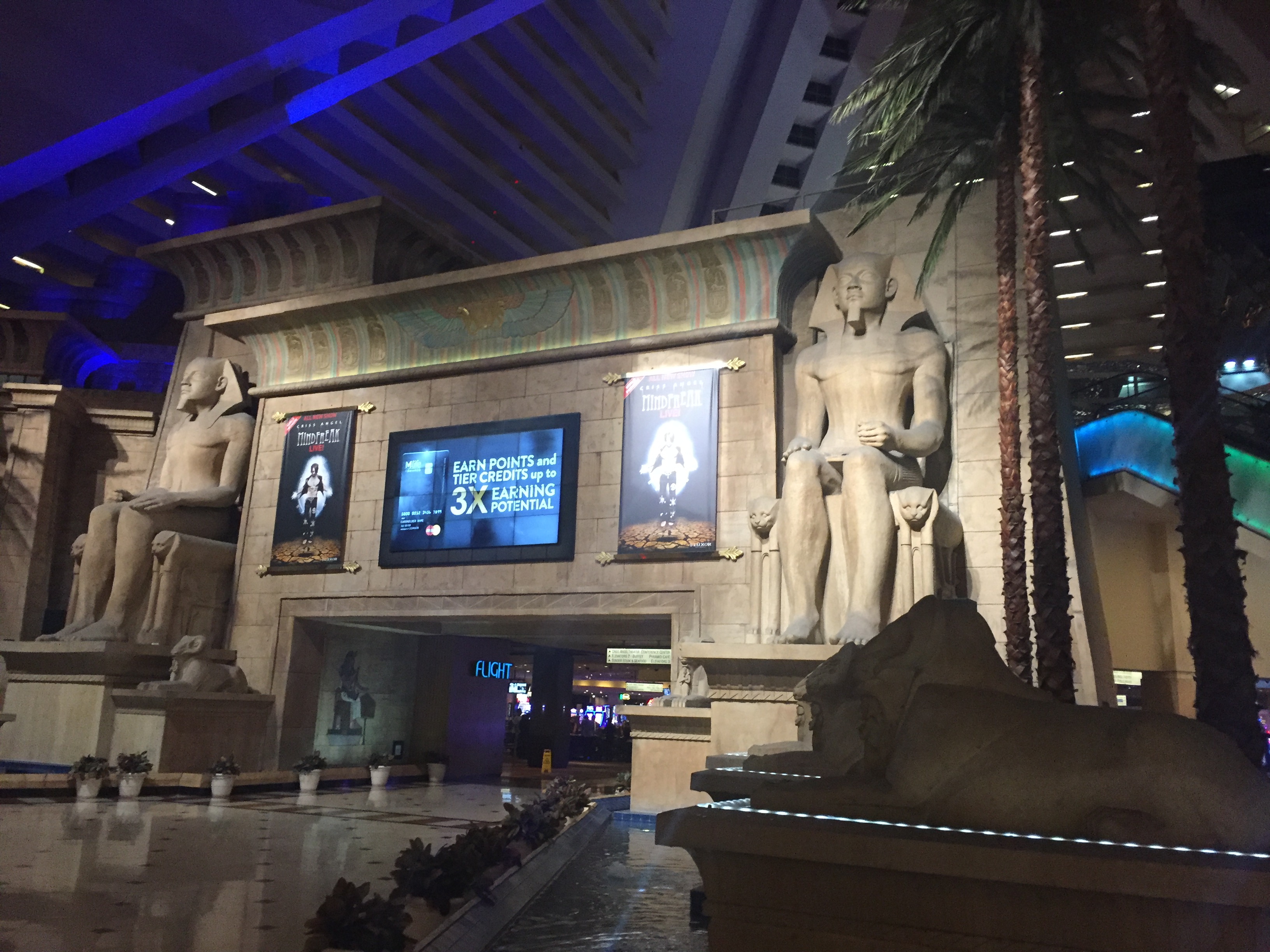 review-luxor-las-vegas-mgm-resort-miles-from-blighty